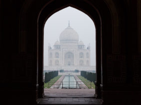 Early morning mist at the Taj Mahal